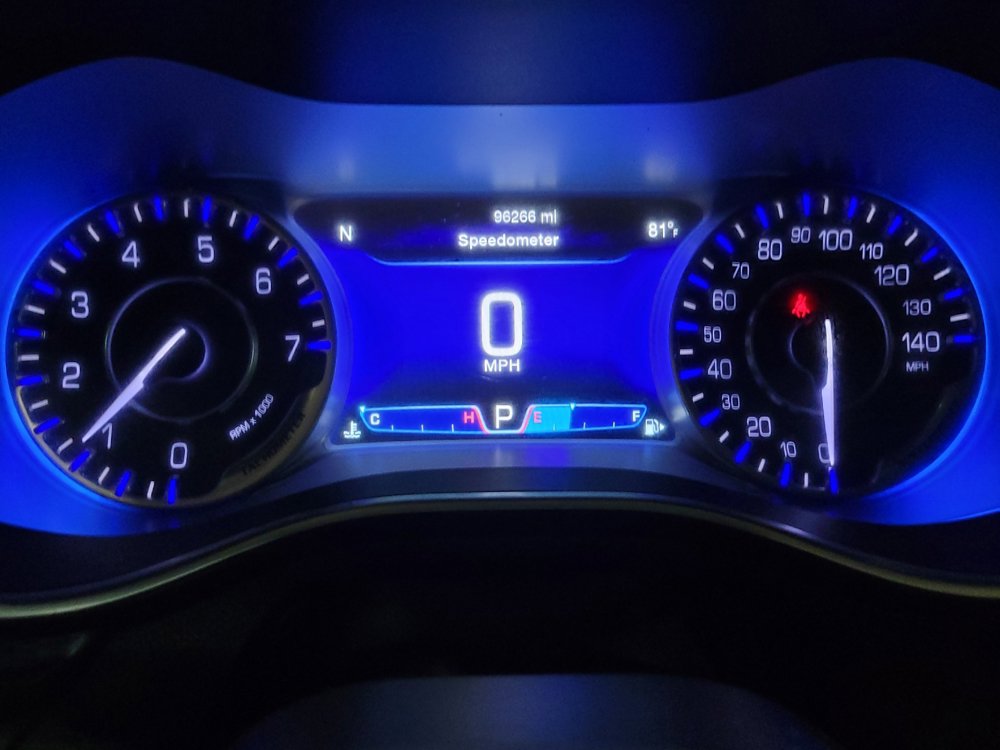 Used 2015 Chrysler 200 C FWD image 23