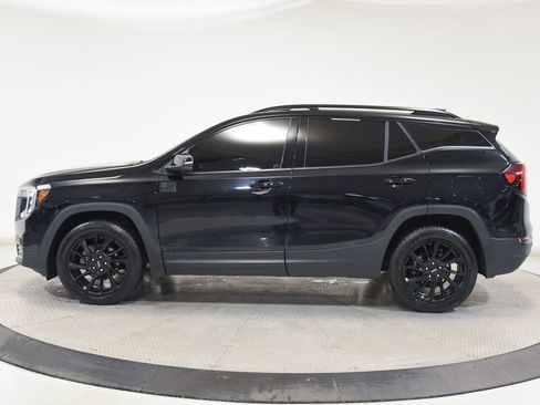 Used 2023 GMC Terrain SLT w/ Tech Package AWD/4WD image 7
