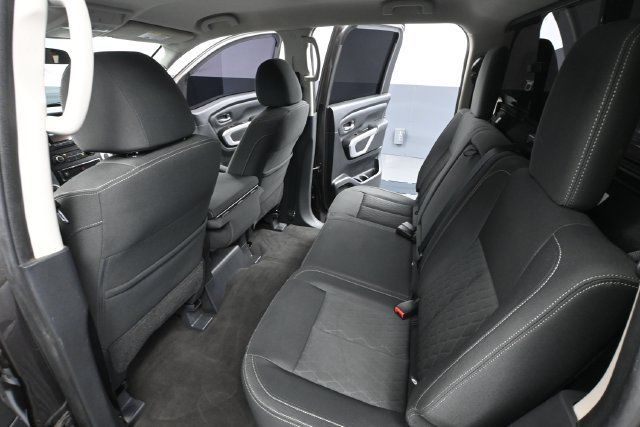 Used 2018 Nissan Titan SV AWD/4WD image 26