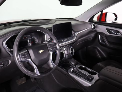 Used 2024 Chevrolet Blazer LT w/ Convenience Package FWD image 27