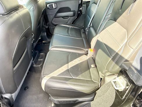 Used 2023 Jeep Wrangler Unlimited Sahara w/ Cold Weather Group image 27