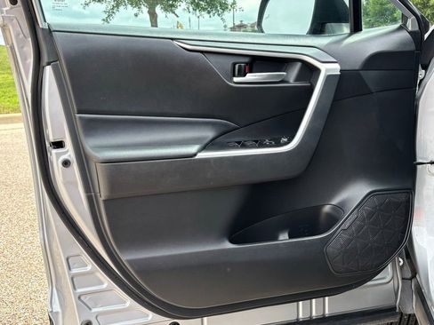 Used 2023 Toyota RAV4 XLE AWD/4WD image 26