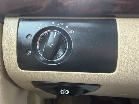 Used 2011 Mercedes-Benz GL 450 4MATIC image 25