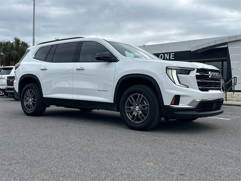 Certified 2025 GMC Acadia Elevation image 9