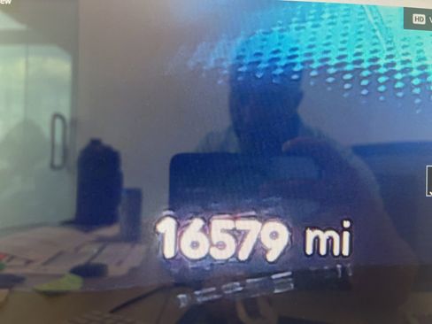 Used 2018 Chrysler Pacifica Touring Plus image 16