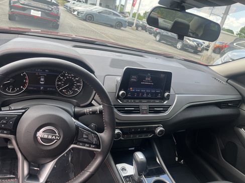Certified 2023 Nissan Altima 2.5 SR FWD image 14