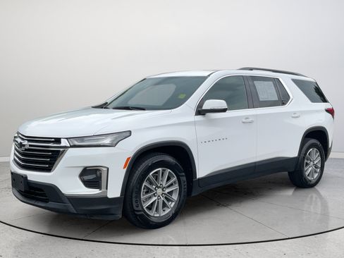 Certified 2022 Chevrolet Traverse LT FWD image 5