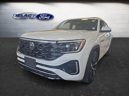 Used 2024 Volkswagen Atlas Cross Sport SEL Premium R-Line AWD/4WD image 1