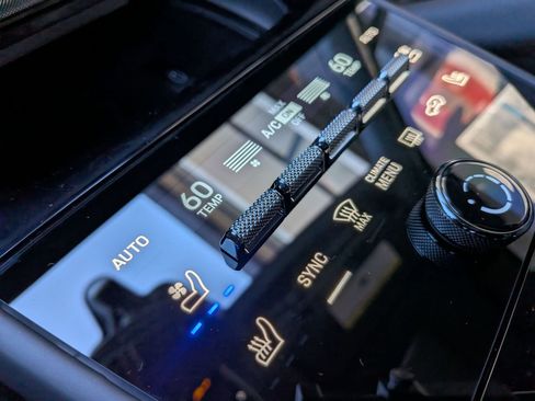 New 2026 Porsche Cayenne GTS image 20