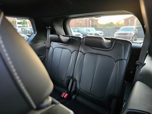 New 2026 Jeep Grand Cherokee L Limited image 23