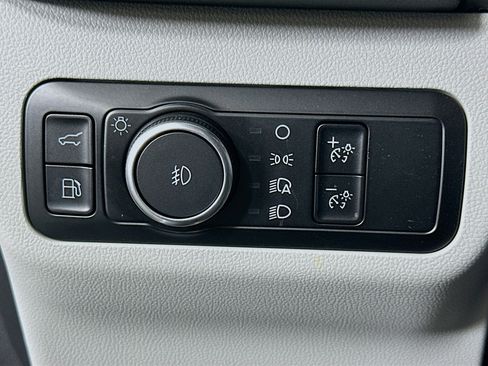 Used 2023 Ford Escape SE w/ PHEV Premium Package image 17