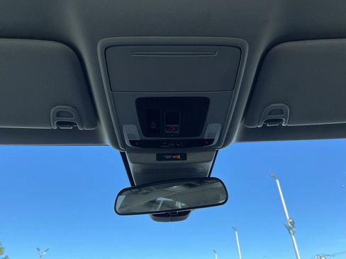 Used 2023 Honda Accord EX image 12
