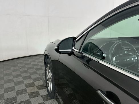 Used 2025 Genesis GV70 2.5T AWD/4WD image 16