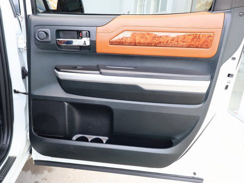 Used 2017 Toyota Tundra Platinum image 29