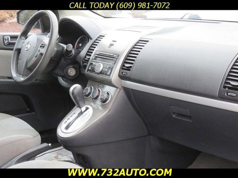 Used 2010 Nissan Sentra 2.0 S image 6