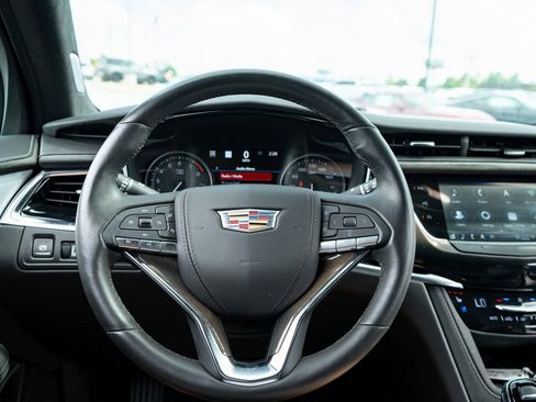 Used 2024 Cadillac XT6 Premium Luxury w/ Platinum Package AWD/4WD image 30