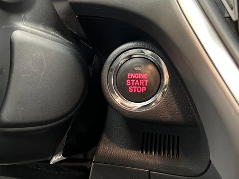 Used 2025 Subaru Crosstrek 2.0i Premium image 44