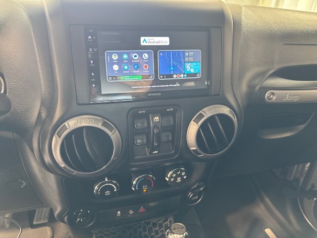 Used 2017 Jeep Wrangler Unlimited Sport w/ Quick Order Package 24S AWD/4WD image 12