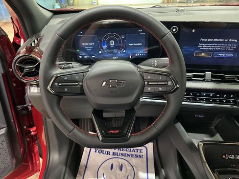New 2026 Chevrolet Equinox RS w/ Convenience Package III AWD/4WD image 31