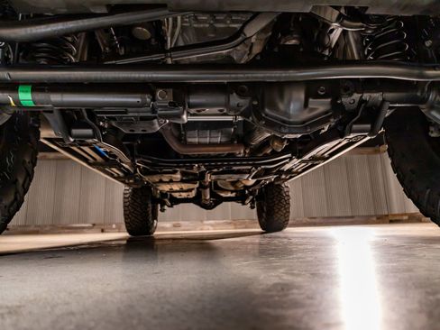 Used 2022 Jeep Gladiator Overland image 12