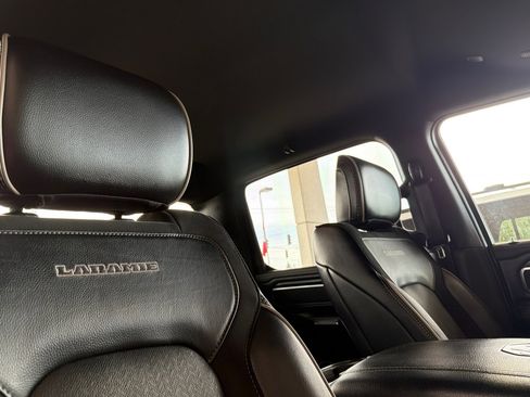 Used 2024 RAM 1500 Laramie AWD/4WD image 15