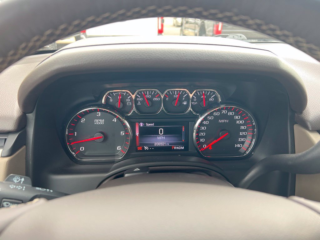 Used 2016 GMC Yukon SLT w/ Open Road Package AWD/4WD image 39