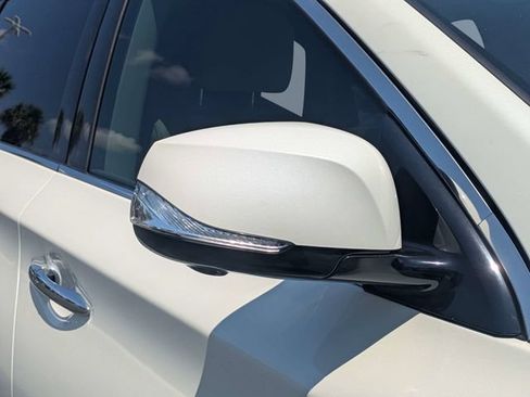 Used 2019 INFINITI QX60 Luxe w/ Essential Package FWD image 10