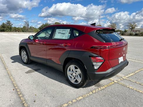 New 2026 Hyundai Kona SE image 8