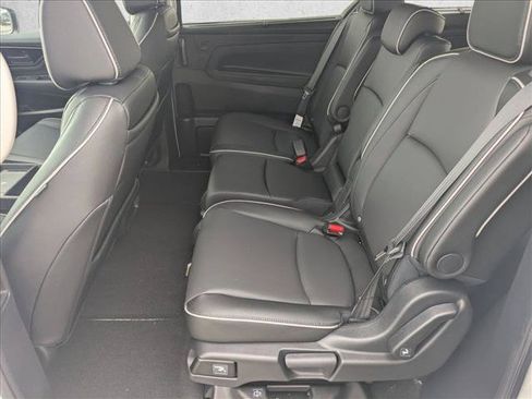 New 2026 Honda Odyssey Touring image 15