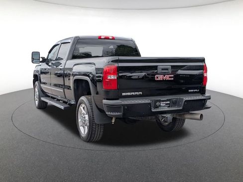 Used 2018 GMC Sierra 2500 Denali AWD/4WD image 7
