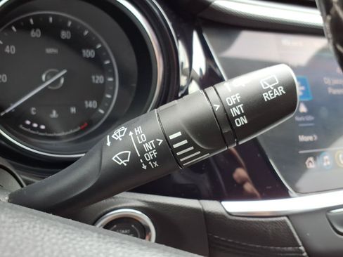 Used 2020 Buick Encore GX Select w/ Sport Touring Package FWD image 28