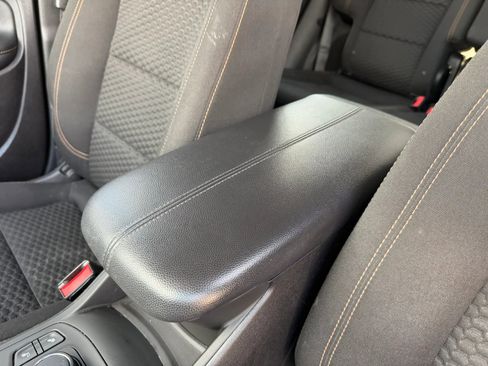 Used 2018 GMC Terrain SLE w/ Driver Convenience Package image 17