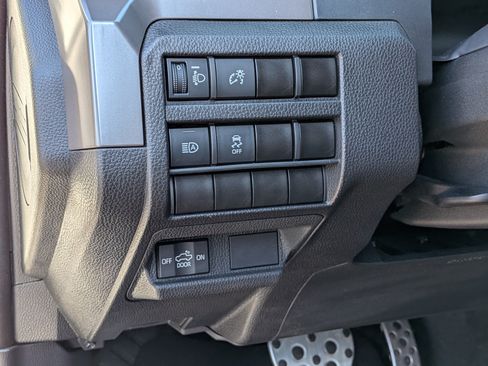 Used 2024 Toyota Tacoma TRD Sport AWD/4WD image 16