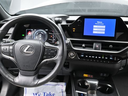 Used 2024 Lexus UX 250h FWD w/ Premium Package image 20