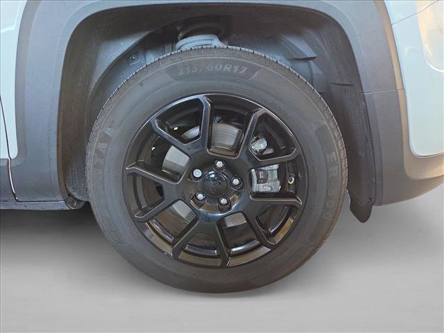 Used 2020 Jeep Renegade Altitude FWD image 21