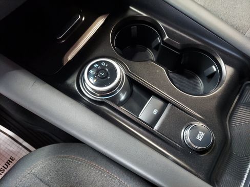 Used 2025 Ford Explorer Active RWD image 22