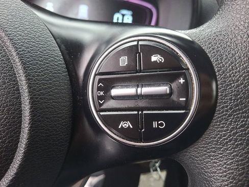 Used 2024 Kia Soul LX w/ Option Group 015 FWD image 23
