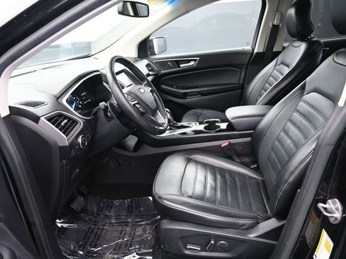 Used 2017 Ford Edge SEL w/ Equipment Group 201A AWD/4WD image 15