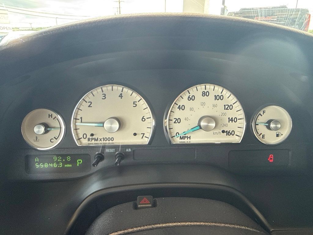 Used 2004 Ford Thunderbird RWD image 17