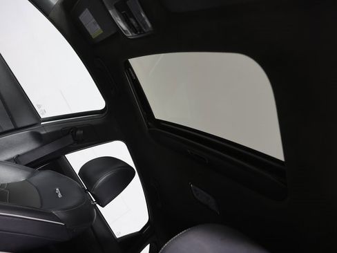 Used 2023 Kia Forte GT-Line w/ GT-Line Premium Package image 4