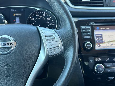Used 2016 Nissan Rogue SL AWD/4WD image 23