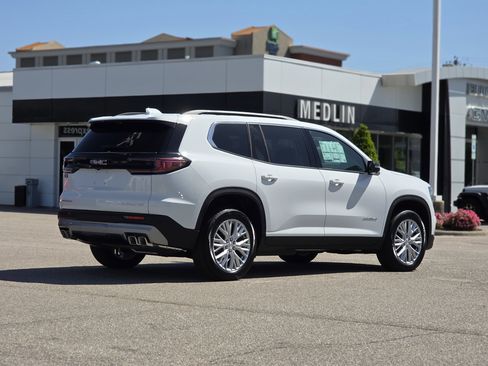 New 2026 GMC Acadia Elevation w/ Elevation Premium Package FWD image 7