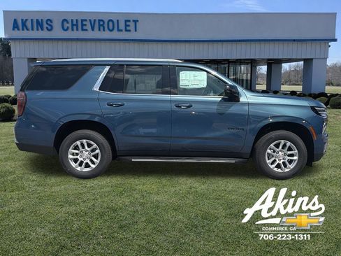 New 2025 Chevrolet Tahoe LS w/ LPO, Dark Essentials Package AWD/4WD image 4