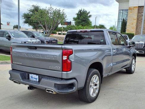 Used 2021 Chevrolet Silverado 1500 High Country w/ Technology Package AWD/4WD image 3