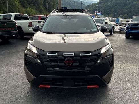Used 2026 Nissan Rogue SV AWD/4WD image 7