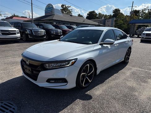 Used 2020 Honda Accord Sport image 3