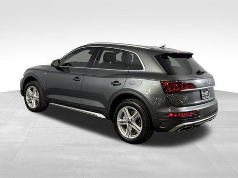 Used 2024 Audi Q5 e Premium Plus w/ Premium Plus Package AWD/4WD image 9