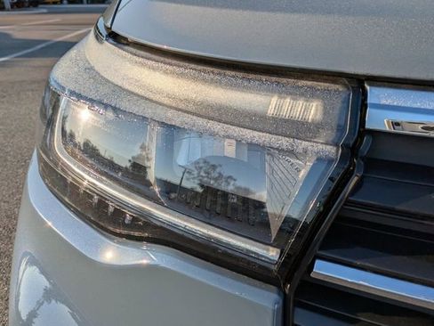 New 2026 Ford Explorer Active w/ Active Comfort Package image 9