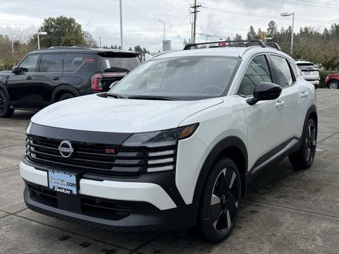 New 2026 Nissan Kicks SR w/ Cold Weather Package image 4