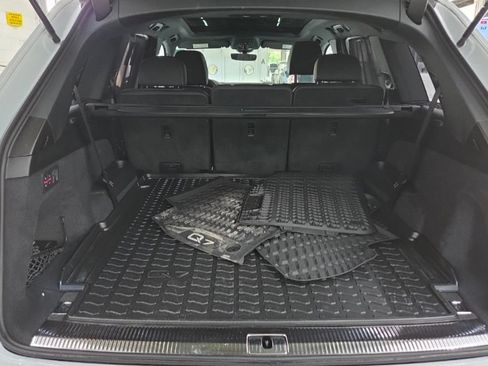 Used 2025 Audi Q7 3.0T Premium Plus AWD/4WD image 11